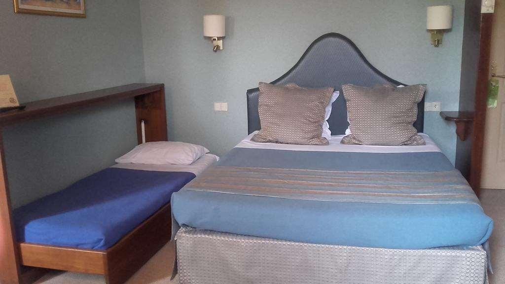 Cit'Hotel Sphinx - Hotel Montélimar Quarto foto